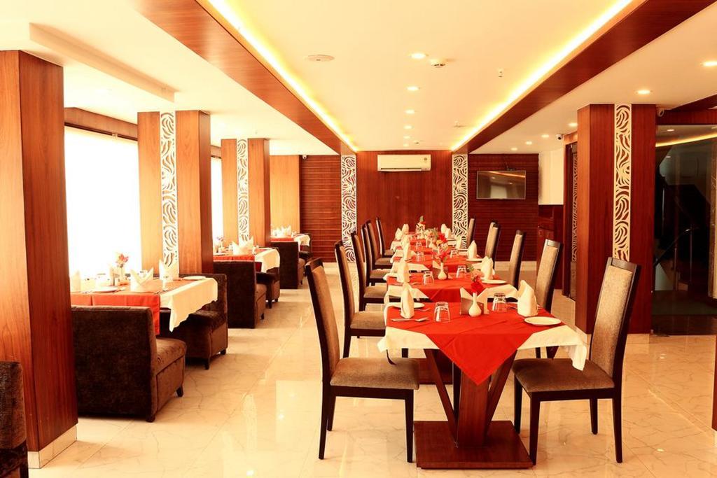 Oyo 1522 Npg Hotel كولكاتا المظهر الخارجي الصورة
