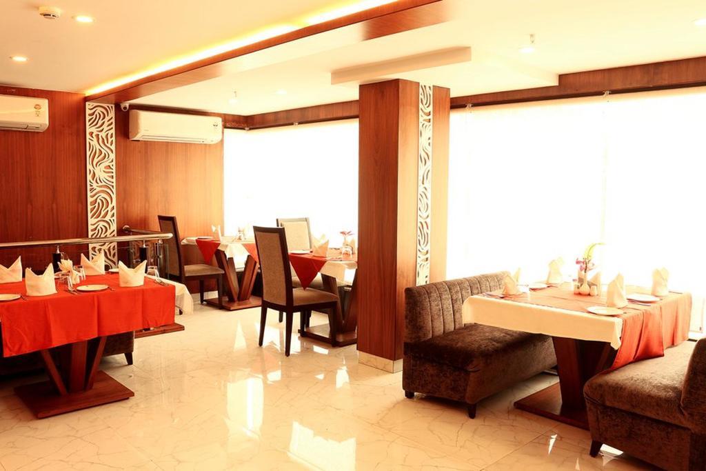 Oyo 1522 Npg Hotel كولكاتا المظهر الخارجي الصورة
