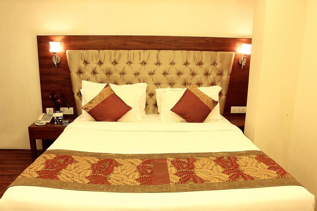 Oyo 1522 Npg Hotel كولكاتا المظهر الخارجي الصورة