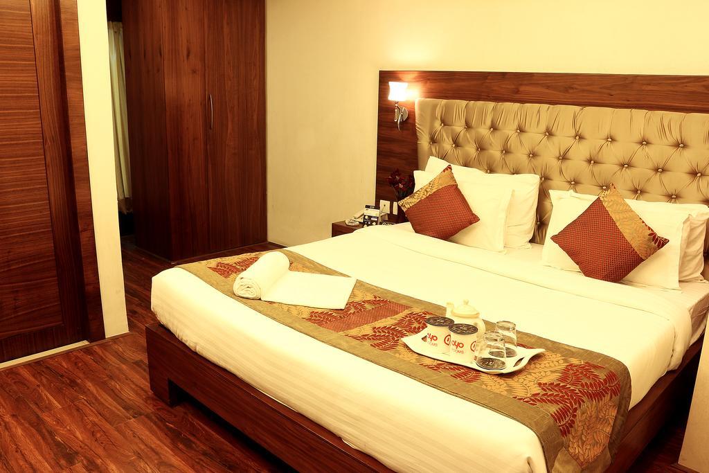 Oyo 1522 Npg Hotel كولكاتا المظهر الخارجي الصورة